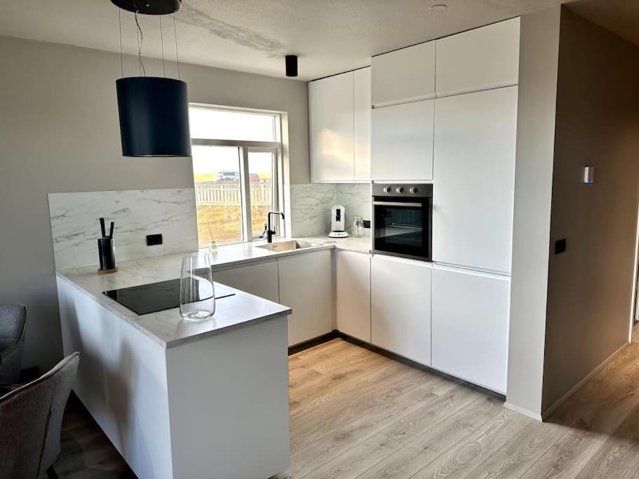 Elegant Apartment In Keflavík Extérieur photo